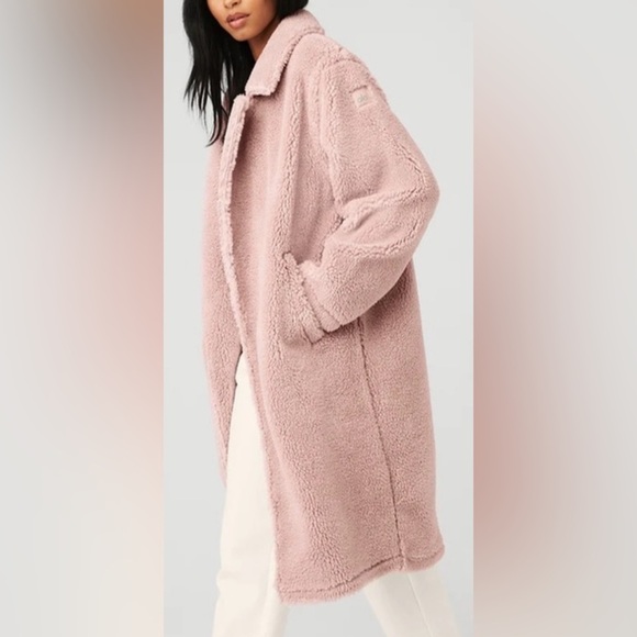 ALO Yoga Sherpa Oversized Trench Coat Pink Size Medium - Picture 2 of 9